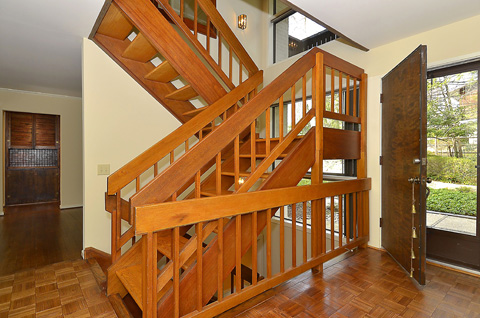 Foyer with stairway