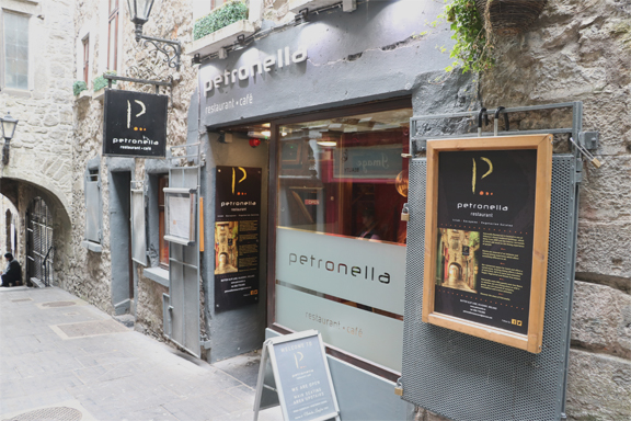 Petronella Restaurant